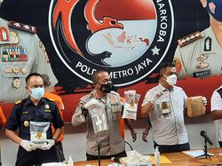 Obat COVID yang Ditimbun Perawat-Apoteker di Jakarta Dijual Rp 40 Juta