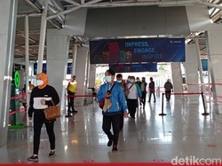 PPKM Level 4 Lanjut, Stasiun Bogor Tak Terlalu Ramai Pagi Ini