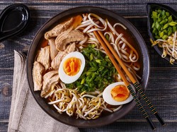 Vending Machine Ini Jual Ramen Beku dari Restoran Ramen Ternama