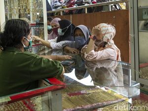 Warga Sumut Borong Emas hingga Motor, Ketiban Cuan Harga Sawit Melonjak