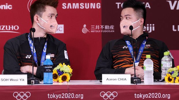 TOKYO, JAPAN - JULY 31: Bronze medalist Elina Svitolina of Team Ukraine looks on from the podium during the medal ceremony after the Women's Singles Gold Medal match on day eight of the Tokyo 2020 Olympic Games at Ariake Tennis Park on July 31, 2021 in Tokyo, Japan. (Photo by Naomi Baker/Getty Images)