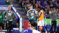 Di rumah sakit, akun Instagram Wesley Fofana membagikan informasi perkembangan kondisinya -- yang boleh jadi tidak ia lakukan sendiri melainkan dengan bantuan orang lain. Salah satunya bergambarkan sang pesepakbola dengan ekspresi menahan sakit, disertai dengan tulisan Allahu Akbar.