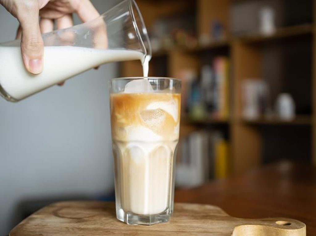 Hati-hati! Es Kopi Kekinian Bisa Jadi Haram Kalau Ada Bahan Ini Hati-hati! Es Kopi Kekinian Bisa Jadi Haram Kalau Ada Bahan Ini