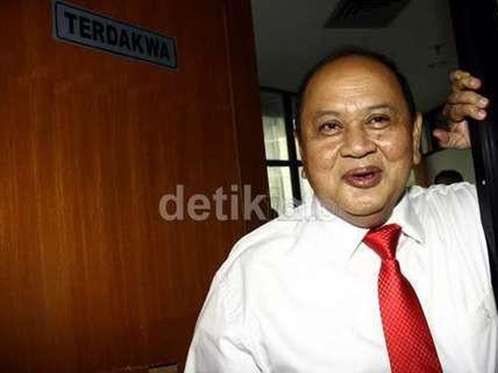 Intip Garasi Emir Moeis, Mantan Koruptor yang Diangkat Jadi Komisaris Anak BUMN Intip Garasi Emir Moeis, Mantan Koruptor yang Diangkat Jadi Komisaris Anak BUMN