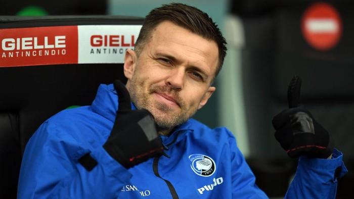 UDINE, ITALY - JANUARY 20:  Josip Ilicic of Atalanta BC  gestures during the Serie A match between Udinese Calcio and Atalanta BC at Dacia Arena on January 20, 2021 in Udine, Italy. (Photo by Alessandro Sabattini/Getty Images)