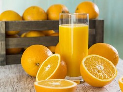 Jumlah Kalori 5 Jus Buah Segar, Apel hingga Alpukat