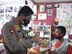 Ditemui Kapolda Aceh, Bocah Penderita Ginjal Bocor Ingin Jadi Polisi