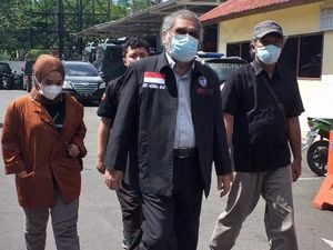 Pemilik SMA Selamat Pagi Indonesia di Batu Resmi Tersangka Kekerasan Seksual Pemilik SMA Selamat Pagi Indonesia di Batu Resmi Tersangka Kekerasan Seksual