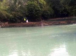 Sungai Cikaso Diduga Tercemar Asam Sulfat, DLH Sukabumi Turun Tangan