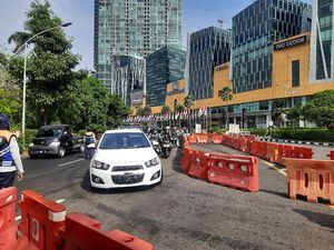 Volume Kendaraan di Surabaya Turun hingga 60 Persen Selama PPKM Volume Kendaraan di Surabaya Turun hingga 60 Persen Selama PPKM