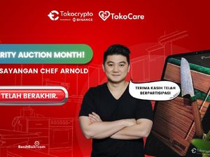 Pisau Kesayangan Chef Arnold Poernomo Laku Dilelang Rp 60 Juta untuk Amal Pisau Kesayangan Chef Arnold Poernomo Laku Dilelang Rp 60 Juta untuk Amal