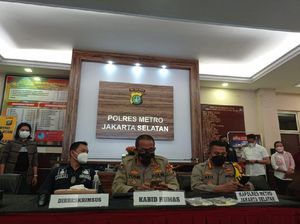 Polisi akan Gelar Perkara Terkait Aksi Berbikini Dinar Candy Polisi akan Gelar Perkara Terkait Aksi Berbikini Dinar Candy