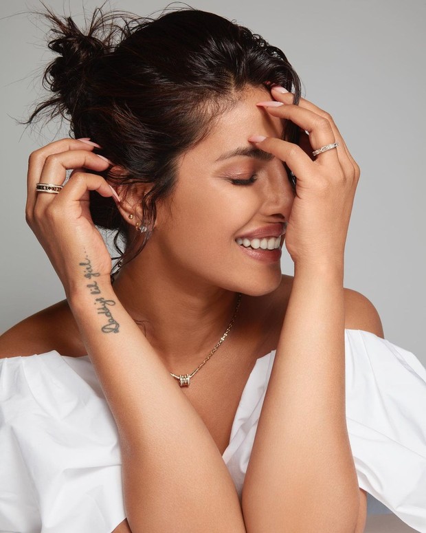 Priyanka Chopra menjadi duta global BVLGARI (foto: instagram.com/priyankachopra)