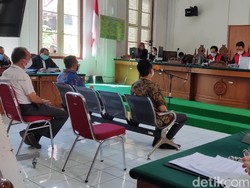 Lagi, Saksi Kontraktor Ungkap Sumbang Rp 1 M untuk Masjid Lewat Nurdin