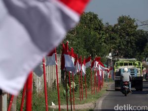 Sambut HUT RI, Bendera Merah Putih Hiasi Kabupaten Bandung Sambut HUT RI, Bendera Merah Putih Hiasi Kabupaten Bandung