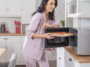 Tyas Mirasih Hobi Masak dan Punya Koleksi Alat Masak Kece