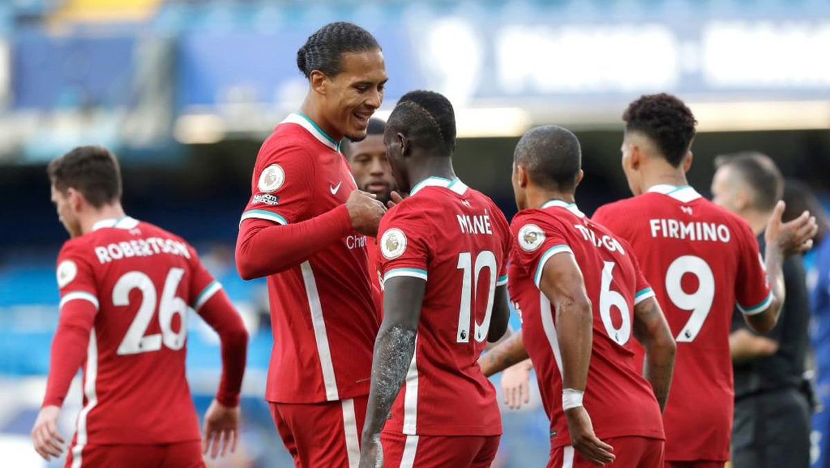 Virgil van Dijk ingatkan Liverpool bahwa musim depan makin sengit (Getty Images/Pool)