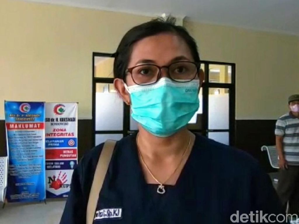 Penyebar Wafer Berisi Potongan Silet Diperiksa Psikiater di Bondowoso Penyebar Wafer Berisi Potongan Silet Diperiksa Psikiater di Bondowoso