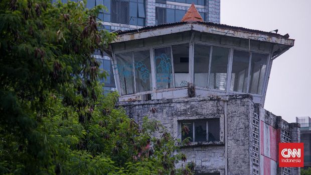 Kondisi terminal Bandara Internasional Kemayoran dan Menara ATC. cnnindonesia.com/Adi Maulana Ibrahim