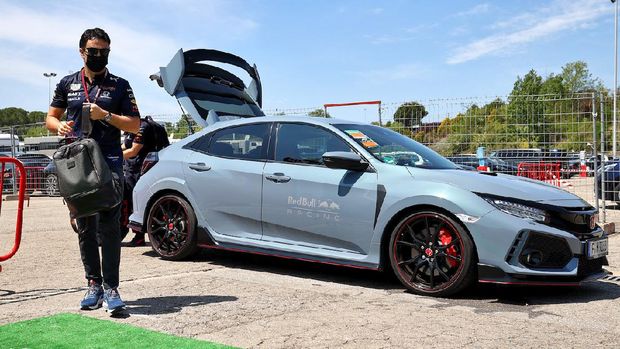 Honda Civic Type R jadi official car dua tim balap F1