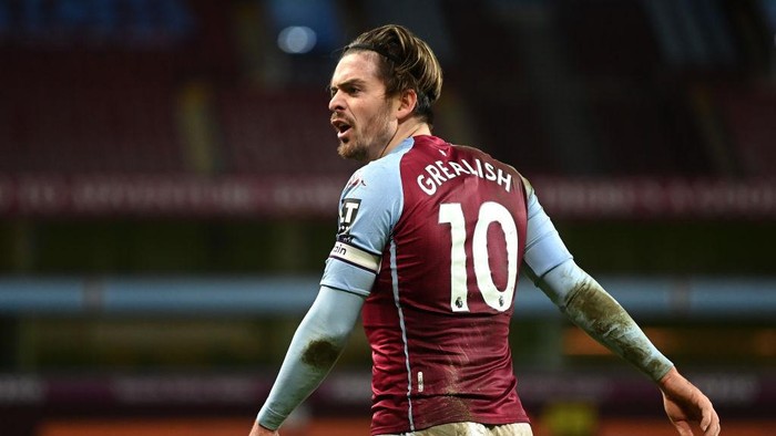 BIRMINGHAM, ENGLAND - FEBRUARY 03: Jack Grealish of Aston Villa reacts during the Premier League match between Aston Villa and West Ham United at Villa Park on February 03, 2021 in Birmingham, England. Sporting stadiums around the UK remain under strict restrictions due to the Coronavirus Pandemic as Government social distancing laws prohibit fans inside venues resulting in games being played behind closed doors. (Photo by Laurence Griffiths/Getty Images)