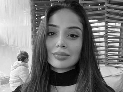 Selebgram Turki Ditangkap Polisi karena Unggah Foto Sex Toys yang Dibeli