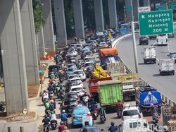 Data Perbandingan Mobilitas Jakarta dari PPKM Mikro-PPKM Level 4