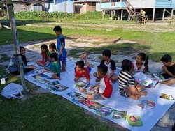 Kisah Pemuda Malinau Berjuang Bangun Literasi Anak di Perbatasan RI