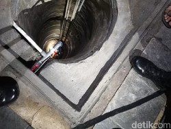 Antar Barang, Kurir di Bandung Tewas Terperosok Sumur