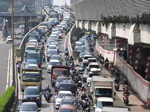 Motor-Mobil Bensin Bakal Dilarang di RI, Nasib Pengusahanya Gimana?