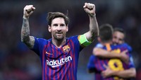 Messi yang berstatus kapten Barcelona sepeninggal Iniesta akhirnya sempat memutuskan bertahan di Barcelona. Laurence Griffiths/Getty Images  