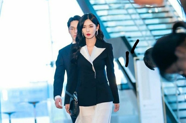 Tidak bisa menyikapi kebutuhan emosi anak dengan tepat | Foto : instagram/sbsdrama.official