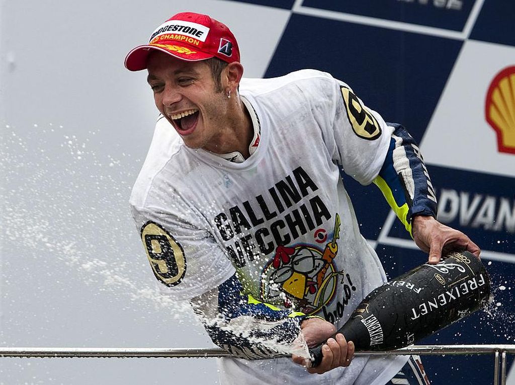 26 Tahun Ngebut di MotoGP, Rossi Tumpuk Harta Rp 2,8 T 26 Tahun Ngebut di MotoGP, Rossi Tumpuk Harta Rp 2,8 T