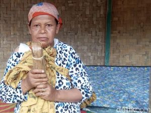 Misteri Gerombolan Orang di Balik Kisah Viral Nenek Penjual Gula Dirazia Satpol PP