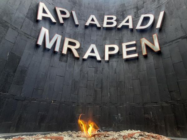 Dulu Sempat Padam Total, Kini Api Abadi Mrapen Membara Lagi