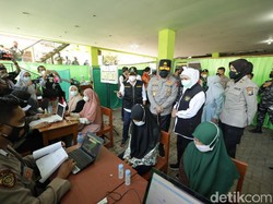 Ketua PWNU Jatim Ajak Masyarakat Sukseskan Program Vaksinasi