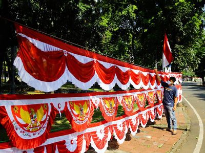 Geliat Penjualan Bendera Jelang HUT RI
