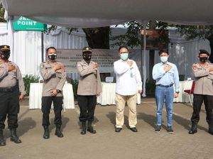 IPC Banten Gelar Vaksinasi Gratis di Pelabuhan Ciwandan IPC Banten Gelar Vaksinasi Gratis di Pelabuhan Ciwandan