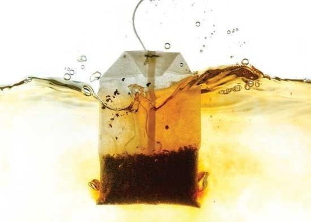 Kantung teh juga bisa digunakan untuk mengatasi mata sembab/Pinterest.com/Mother Earth Living