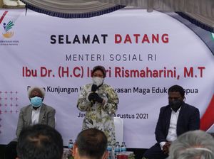Saat Risma Dongeng di Jayapura, Cerita Kedekatan Warga Papua di Surabaya