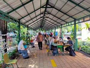 Gandeng Tokoh Agama, Polres Tangsel Gelar Vaksinasi 20.000 Santri-Pelajar