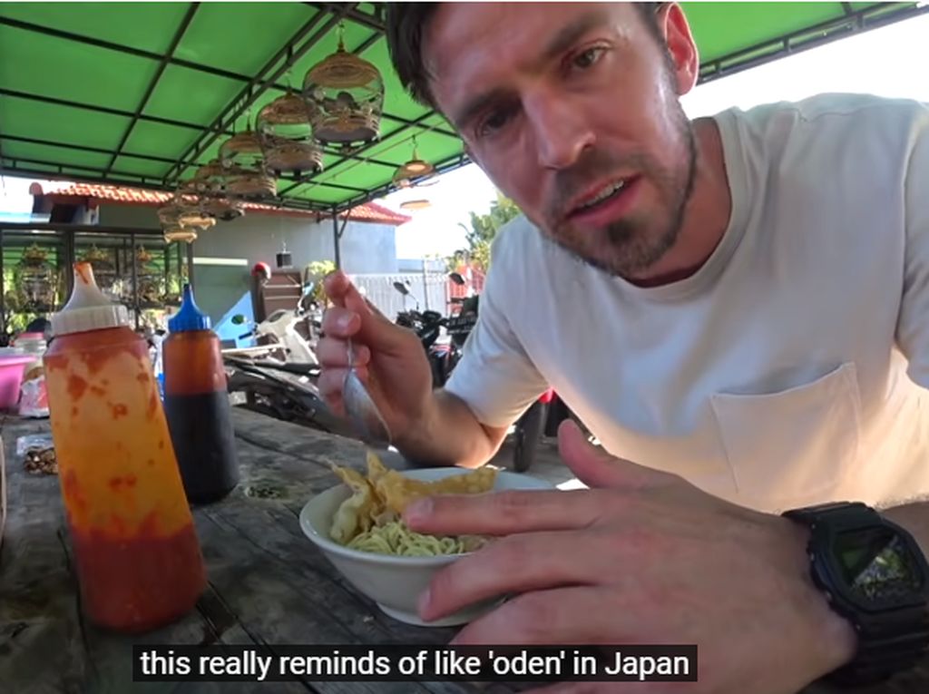 Pertama Kali Cobain Bakso Malang, Bule Amerika: Mirip Oden Jepang!