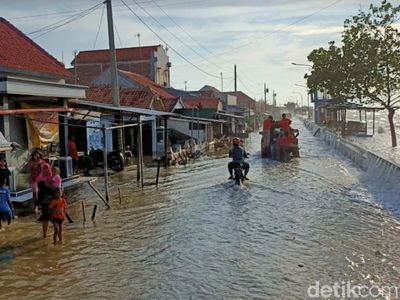 Kondisi Permukiman Warga Pekalongan yang Diprediksi Akan Tenggelam