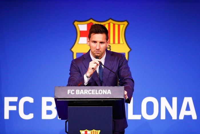 BARCELONA, SPAIN - AUGUST 08: Lionel Messi of FC Barcelona faces the media during a press conference at Nou Camp on August 08, 2021 in Barcelona, Spain. (Photo by Eric Alonso/Getty Images)