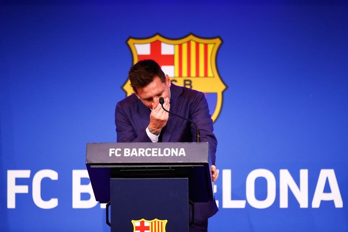 BARCELONA, SPAIN - AUGUST 08: Lionel Messi of FC Barcelona faces the media during a press conference at Nou Camp on August 08, 2021 in Barcelona, Spain. (Photo by Eric Alonso/Getty Images)