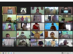 Istri Bupati Kediri Salurkan Bantuan Melalui Gerakan Nasional Orang Tua Asuh