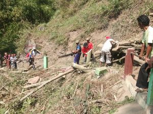Sempat Tertutup Longsor, Jalan di Lereng Merapi Klaten Kembali Dibuka