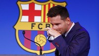 Messi menangis, Messi sedih betul. Akhirnya harinya tiba, untuk mengucapkan selamat tinggal kepada Barcelona.  