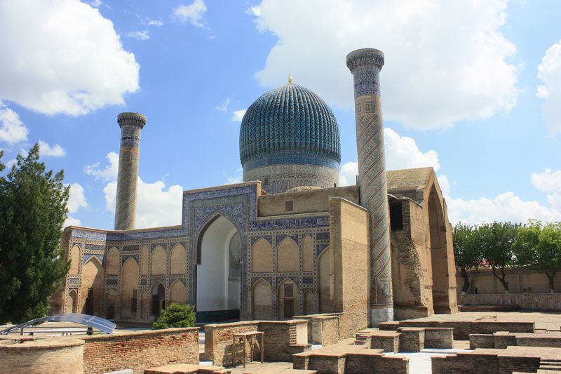 Samarkand tak cuma dimengerti  dengan keelokan para wanitanya. Salah satu kota renta di Uzbekistan ini juga memiliki beraneka ragam objek rekreasi andalan lho. Penasaran?