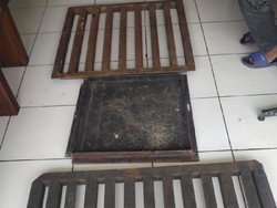 Terlalu! Sopir Angkot Curi Penutup Gorong-gorong di Margonda Depok